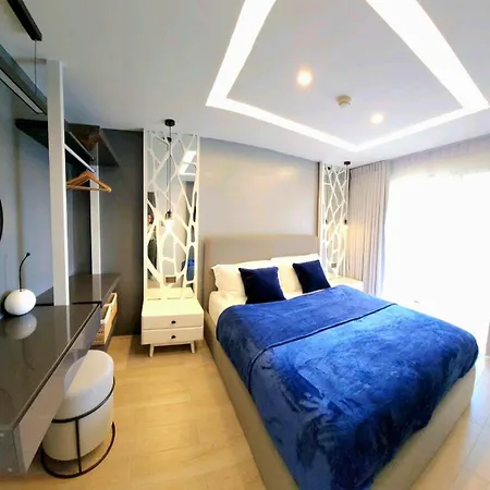 Neroki'S Crib Hotel